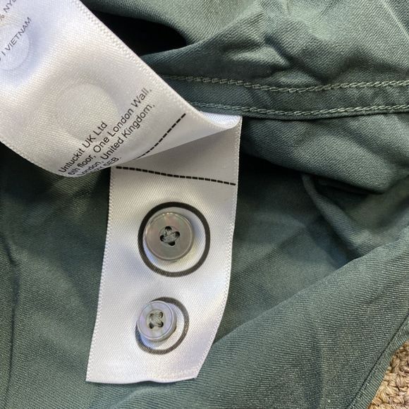 Untuckit Shirt Men's Green 2XL XXL Performance Gironde Button - Picture 8 of 9